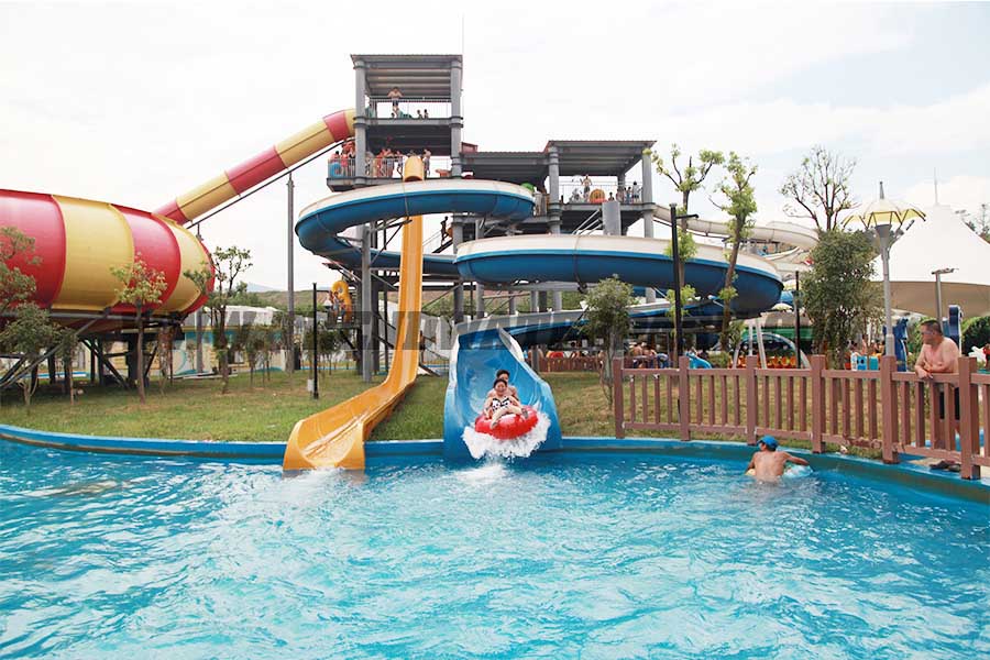 Huohai Water Park in Tongcheng City Anhui Province